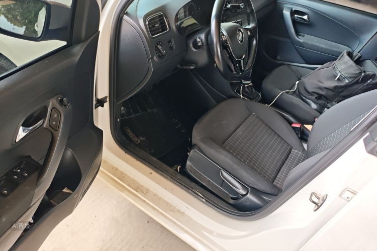 Volkswagen Polo 2016 #18 Volkswagen Polo 2016 car image #18