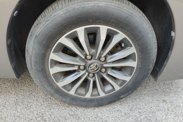 Toyota Corolla 2017 #6 Toyota Corolla 2017 car image #6
