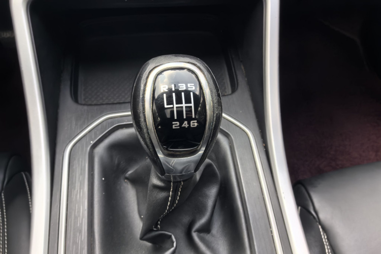 GEELY Vision X6 2019 #15 GEELY Vision X6 2019 car image #15