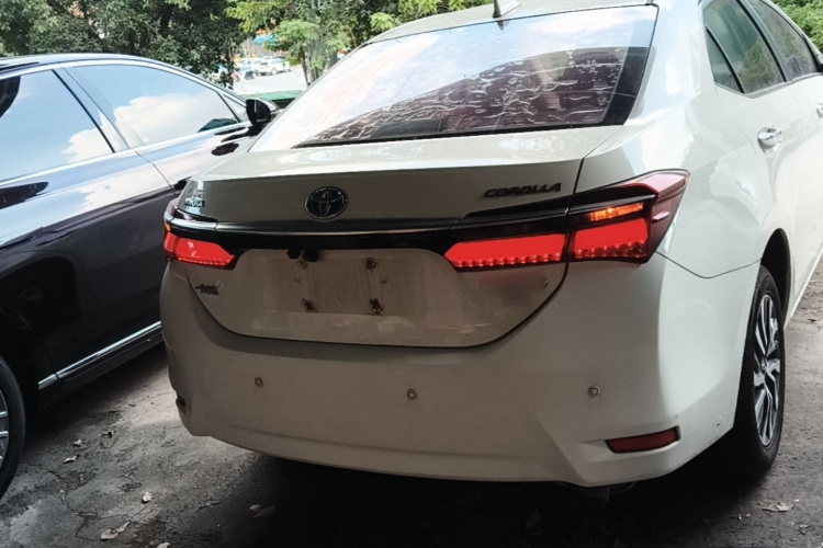 Toyota Corolla 2017 #6 Toyota Corolla 2017 car image #6