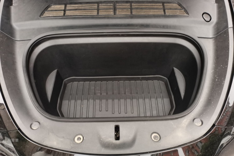 Tesla Model Y 2021 car image #22