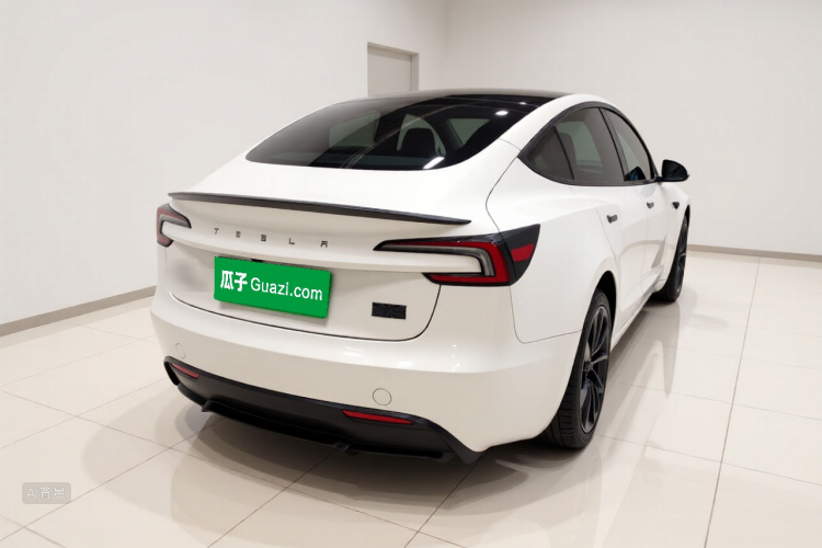 Tesla Model 3 2024 #7 Tesla Model 3 2024 immagine di auto #7