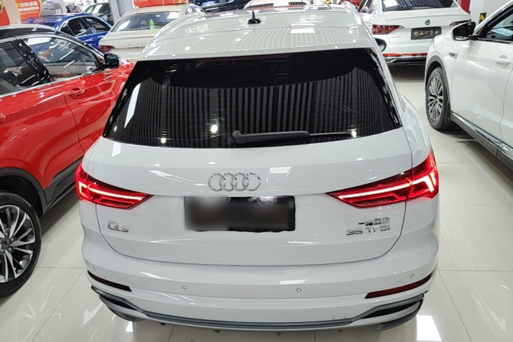 Audi Q3 2022 #6 Audi Q3 2022 car image #6