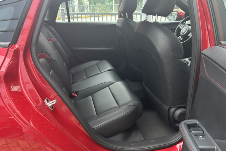 MG 5 2024 #24 MG 5 2024 imagen de coche #24