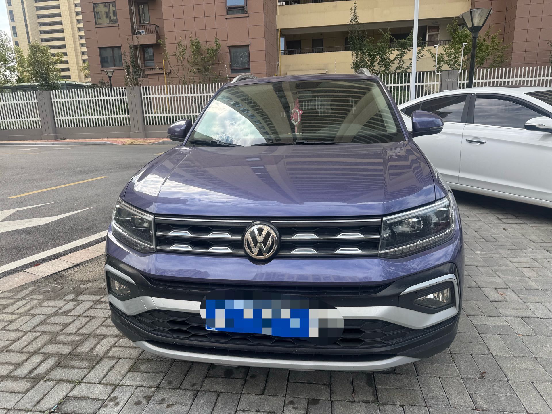 Volkswagen T-Cross 2020 immagine di auto #2