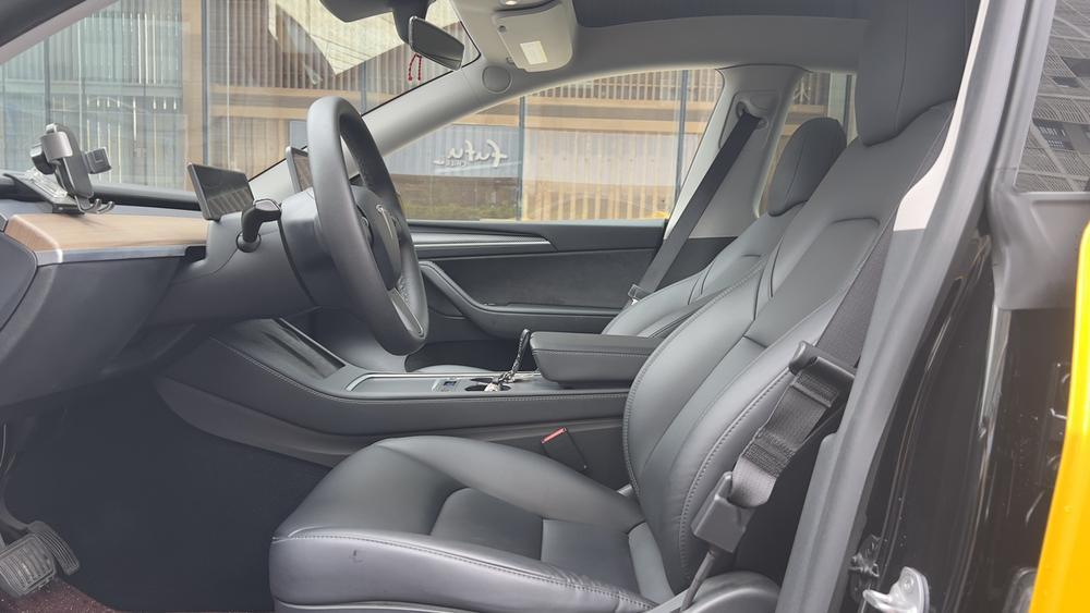 Tesla Model Y 2021 #18 Tesla Model Y 2021 car image #18