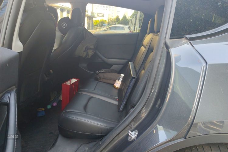 Tesla Model Y 2021 #19 Tesla Model Y 2021 car image #19