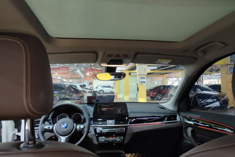BMW X1 2020 car image #20