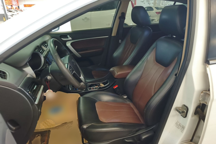 GEELY Emgrand 2017 #15 GEELY Emgrand 2017 car image #15