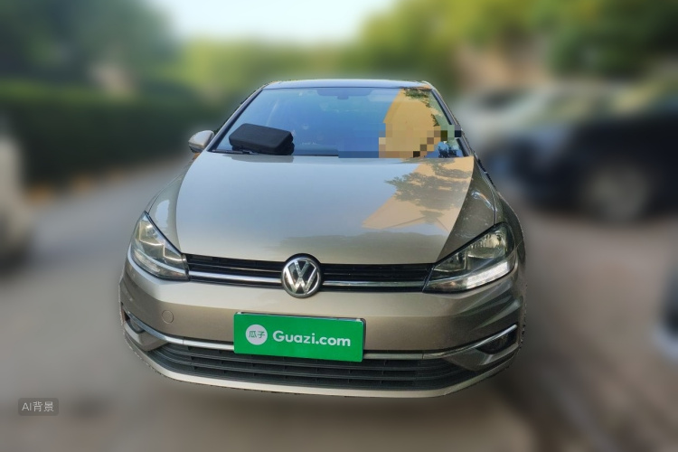 Volkswagen Golf 2018 car image #3