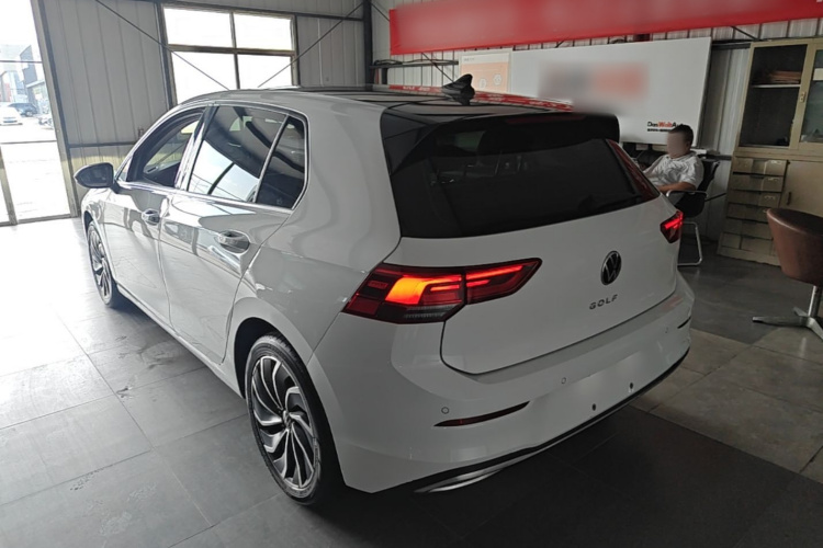 Volkswagen Golf 2022 #5 Volkswagen Golf 2022 car image #5