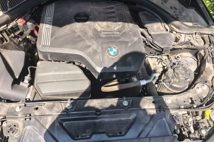 BMW 3 Series 2022 car image #22