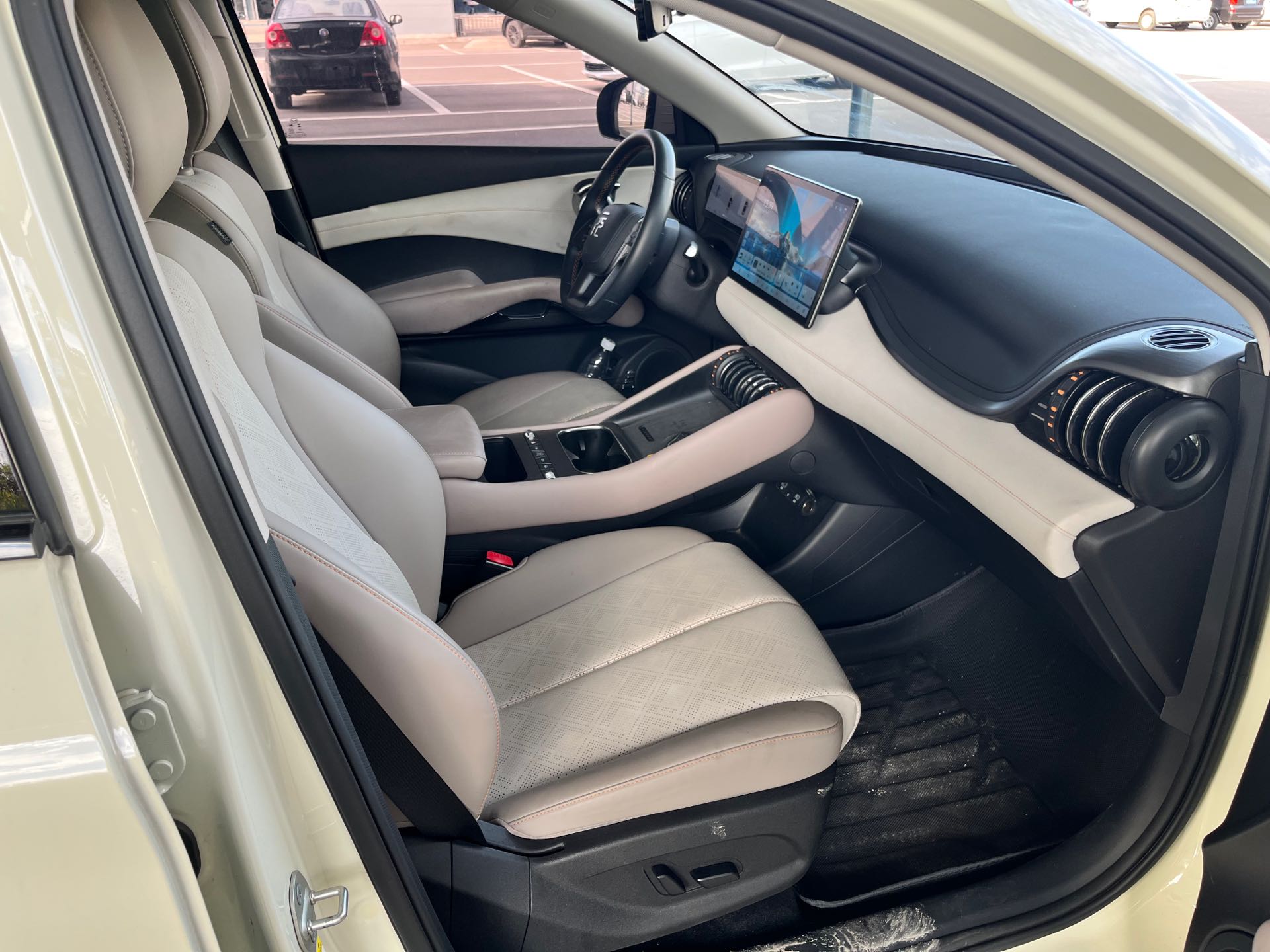 BYD Yuan Plus 2025 car image #8