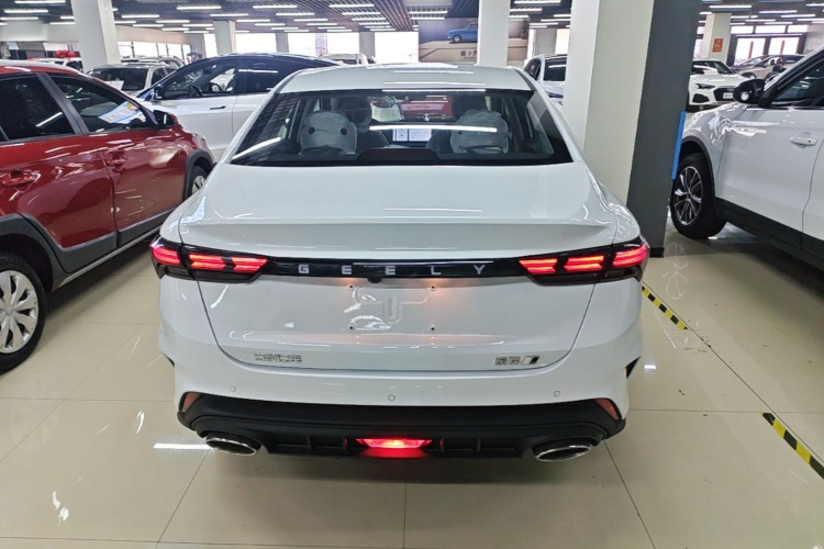 GEELY Binray 2026 imagen de coche #6