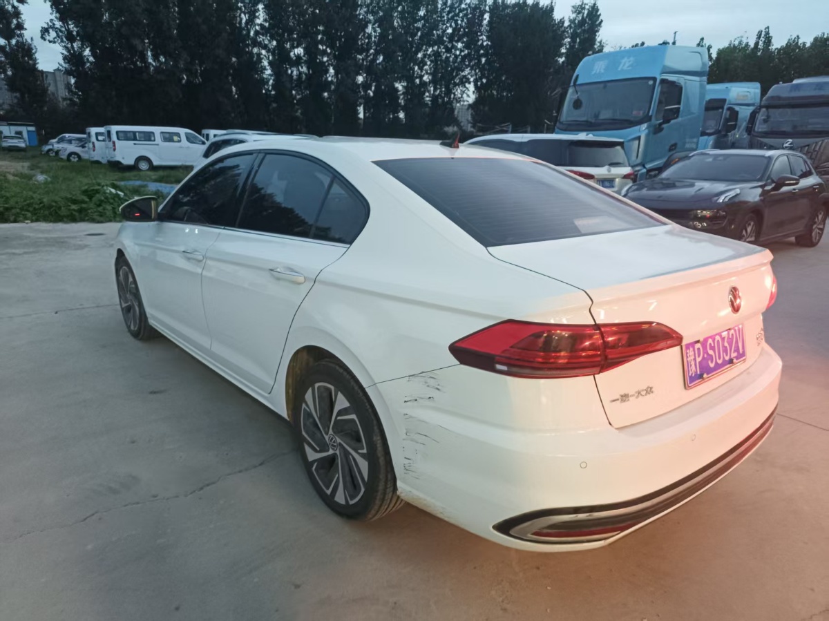 Volkswagen Bora 2022 car image #4
