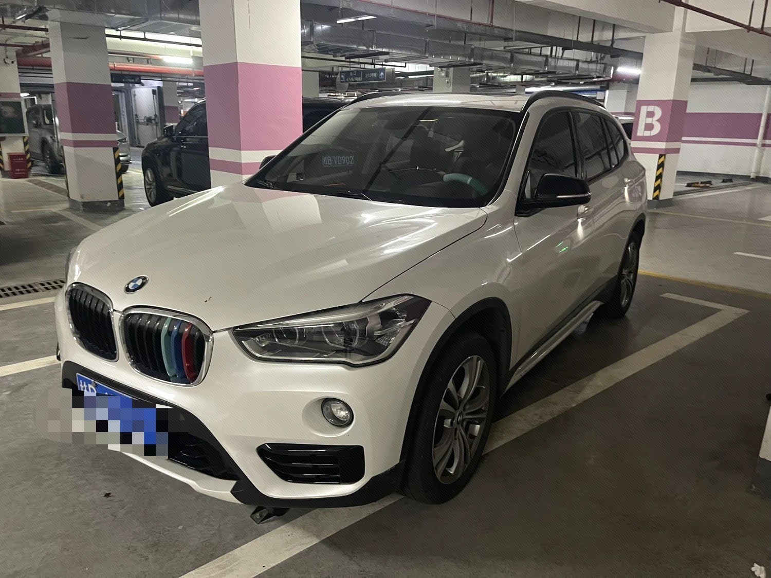 BMW X1 2018 car image 