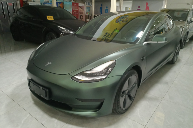 Tesla Model 3 2020 car image #2