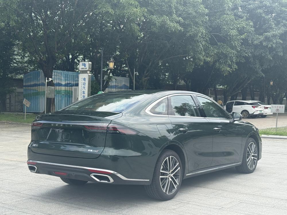 GEELY Emgrand 2025 #6 GEELY Emgrand 2025 car image #6