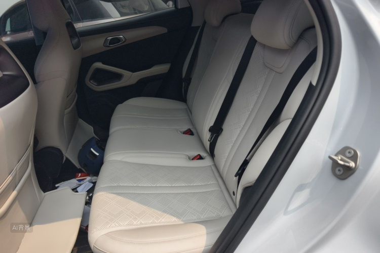 BYD YuanUP 2024 #19 BYD YuanUP 2024 car image #19
