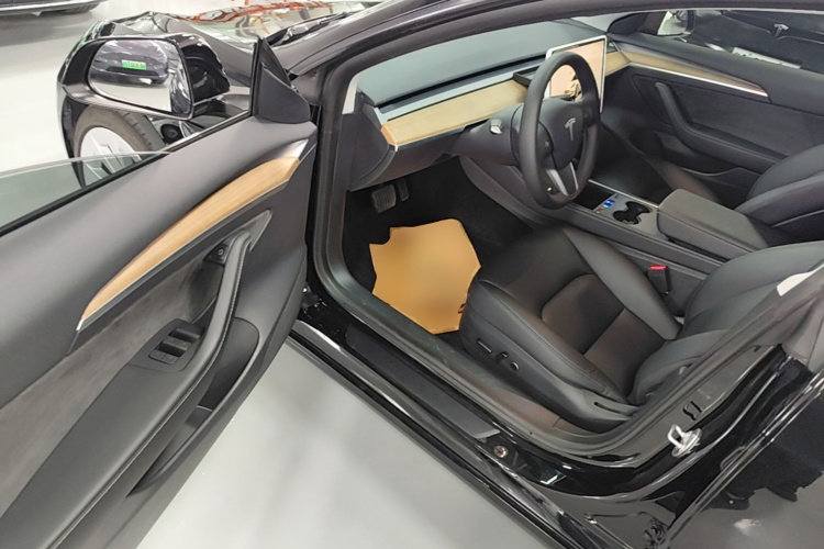 Tesla Model 3 2022 #16 Tesla Model 3 2022 صورة سيارة #16