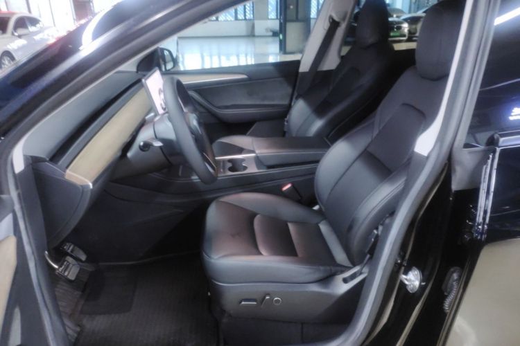Tesla Model Y 2023 #16 Tesla Model Y 2023 car image #16