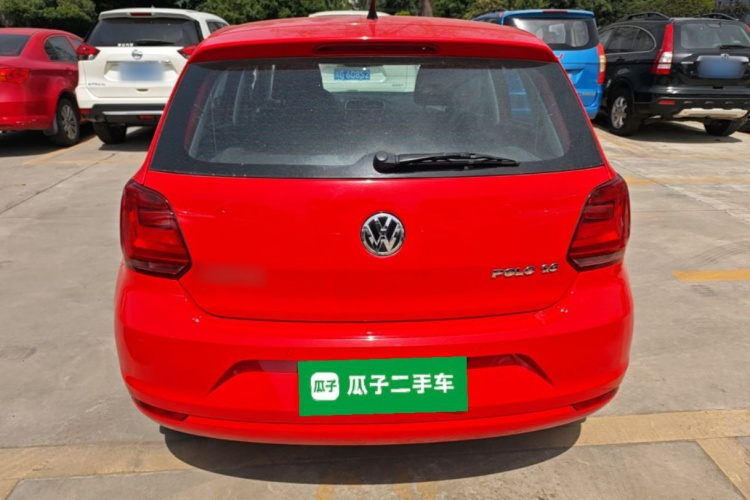 Volkswagen Polo 2014 car image #4