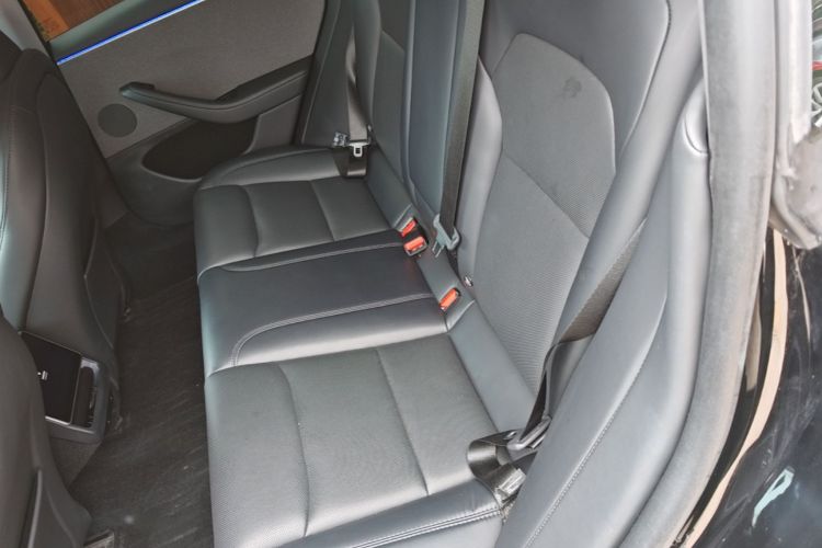 Tesla Model 3 2024 car image #17