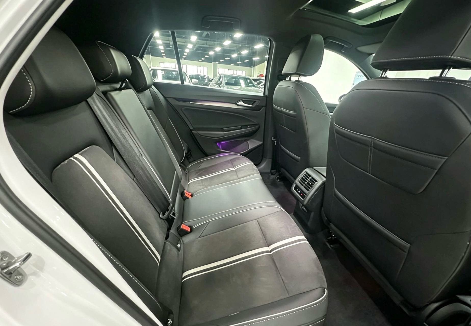 2023 #9 2023 immagine di auto #9