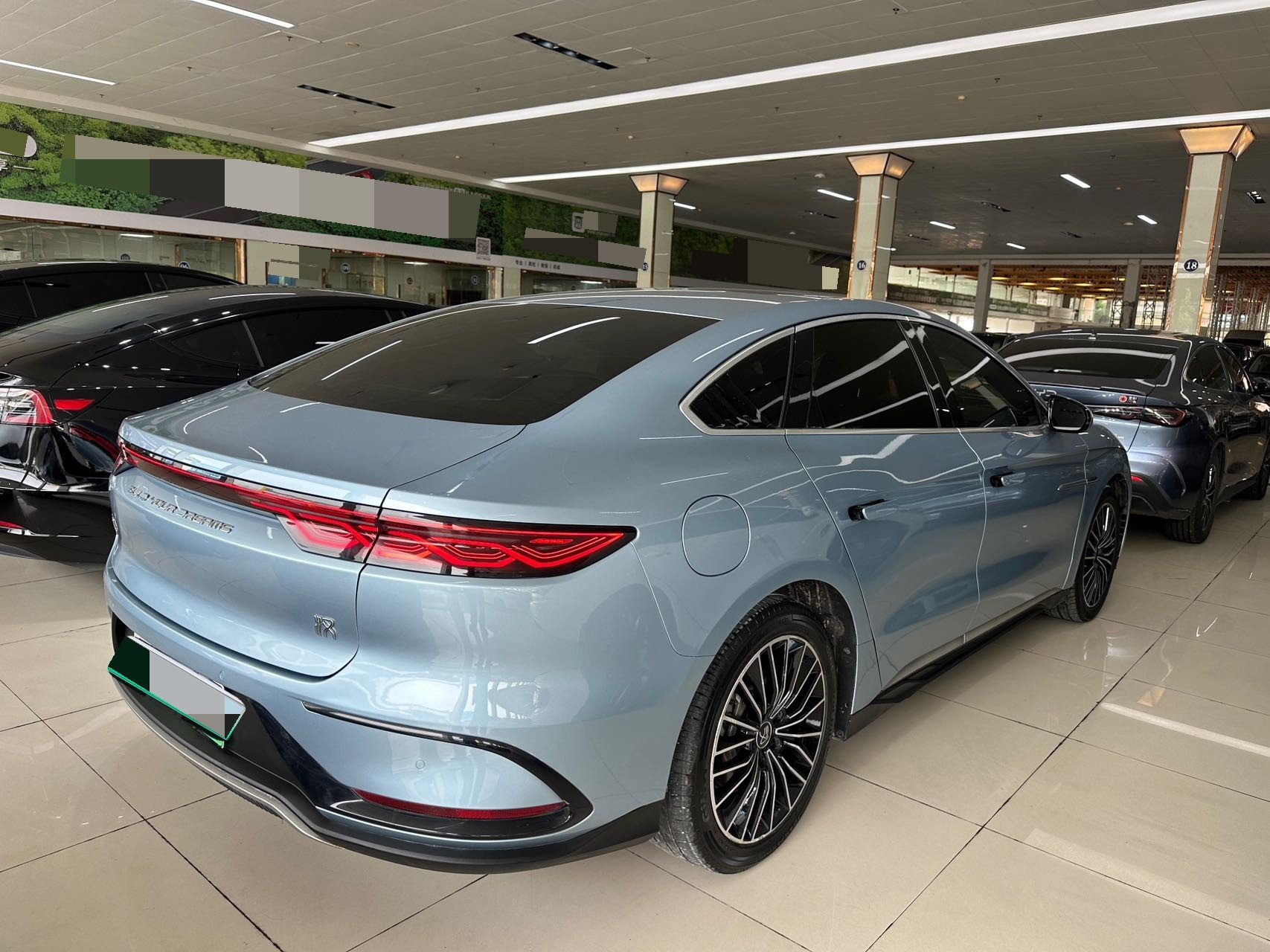 BYD Han 2023 car image #5