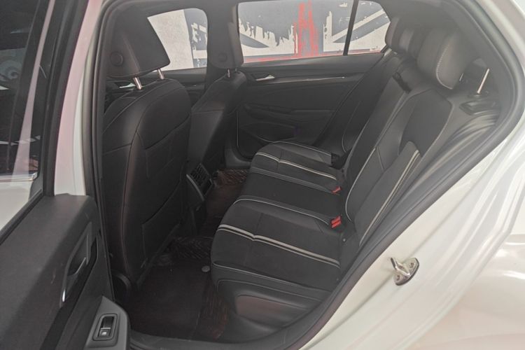 Volkswagen Golf 2022 #17 Volkswagen Golf 2022 car image #17