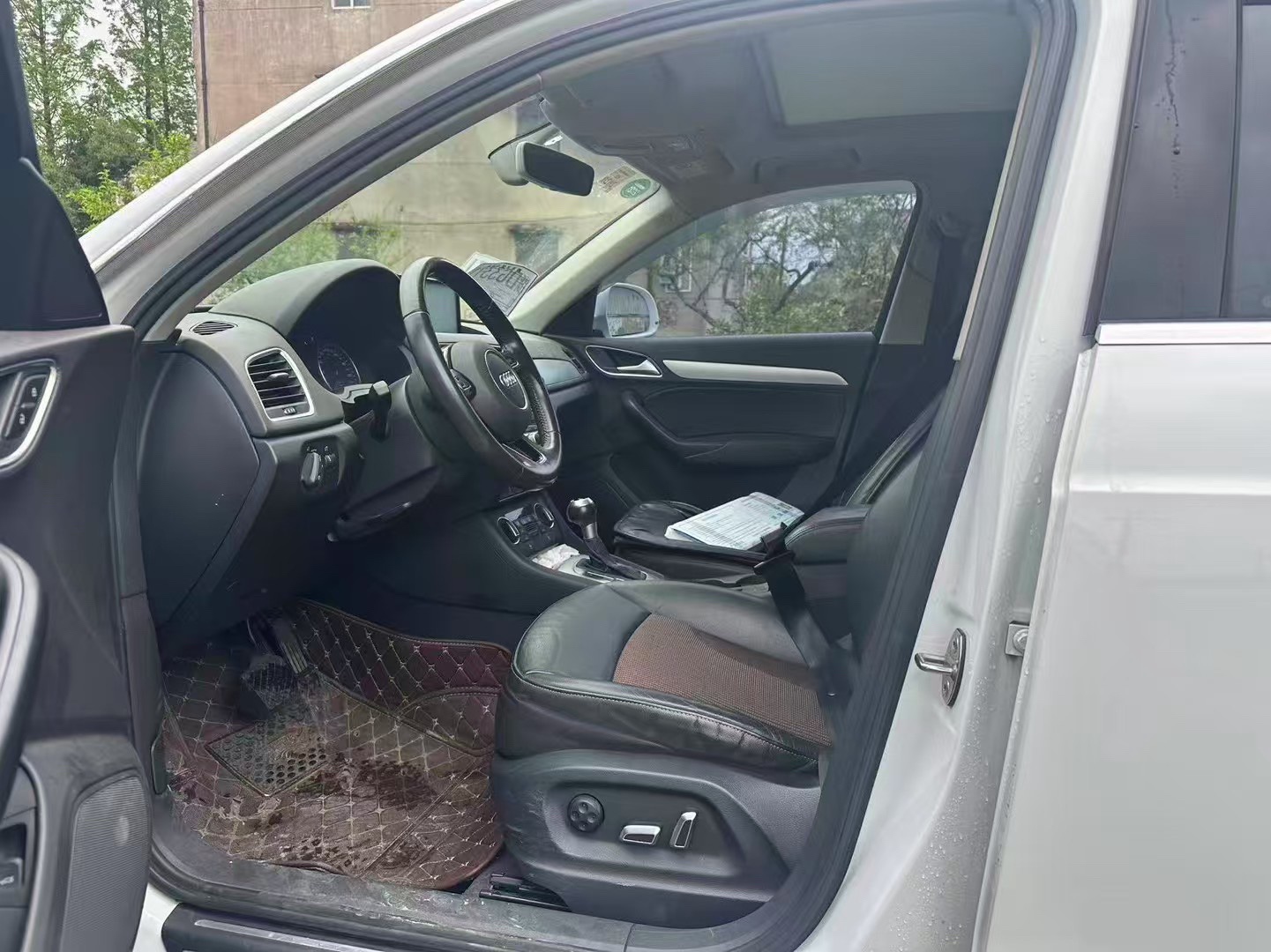 Audi Q3 2016 car image #3