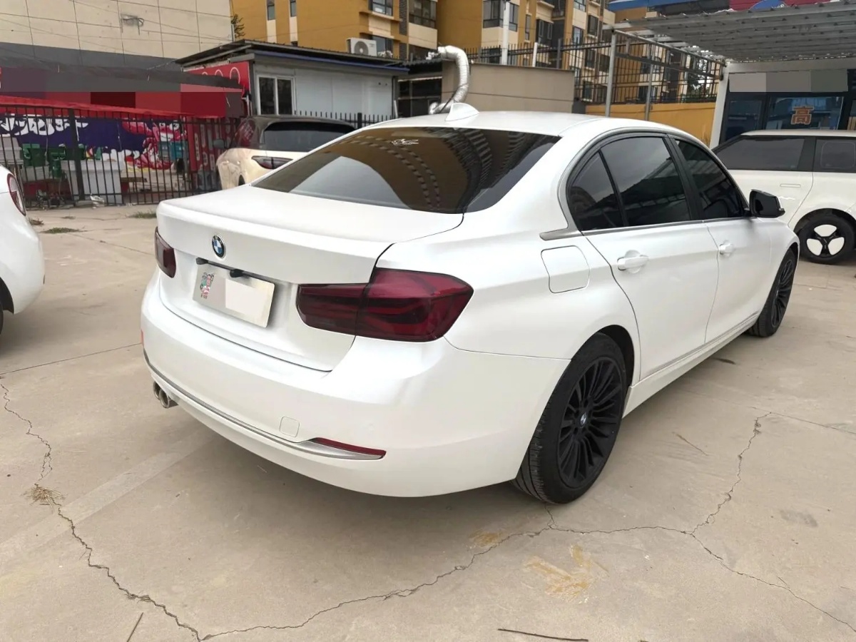 BMW 3 Series 2018 car image #8