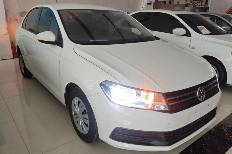 Volkswagen Santana 2017 car image #4