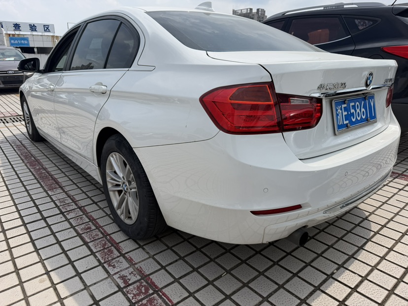 BMW 3 Series 2015 #5 BMW 3 Series 2015 car image #5