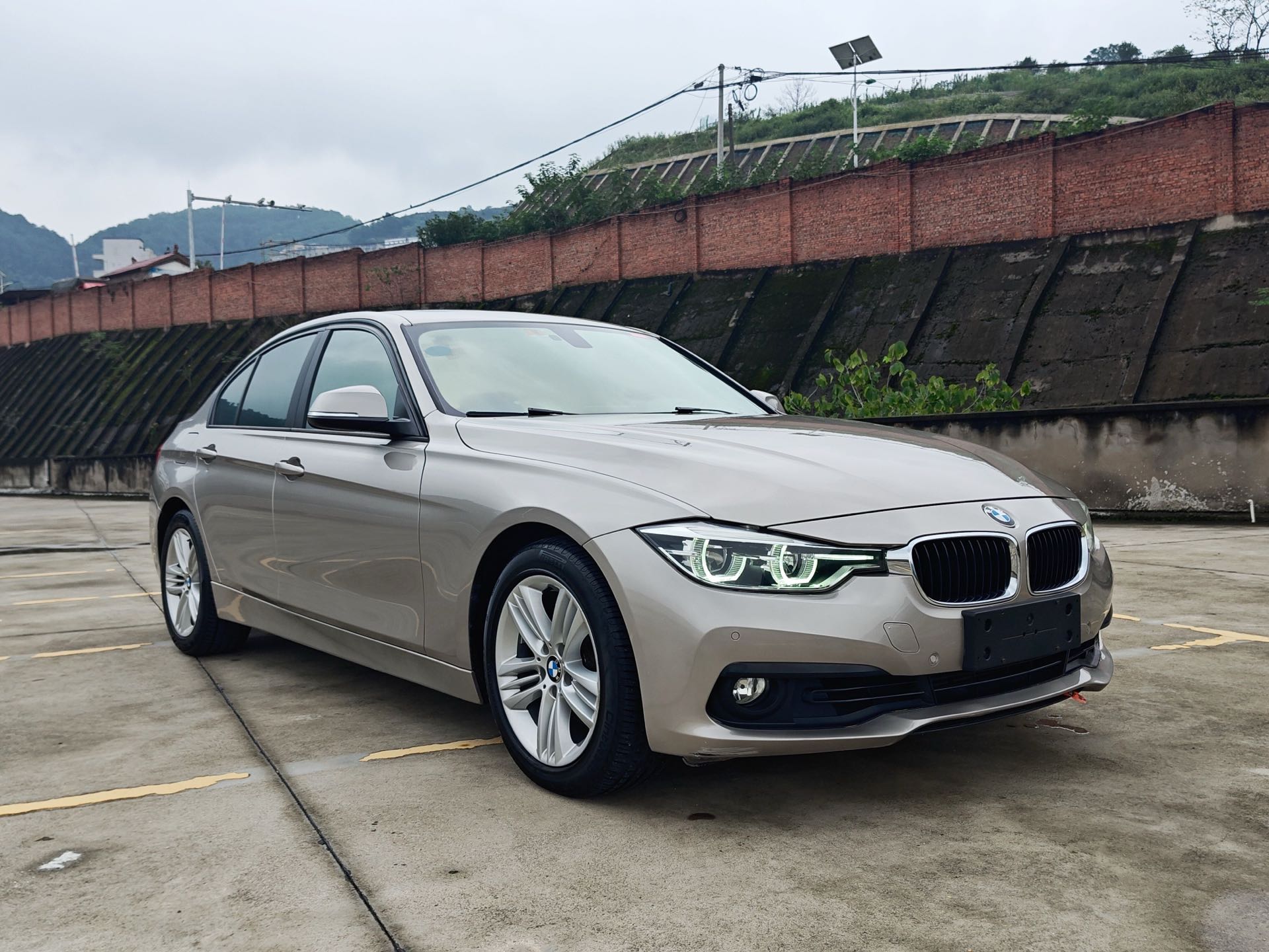 BMW 3 Series 2016 car image #6