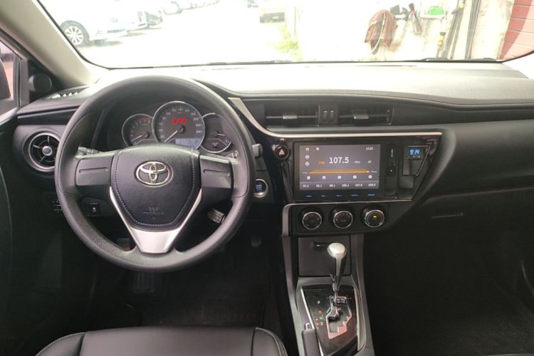 Toyota Corolla 2019 #11 Toyota Corolla 2019 car image #11