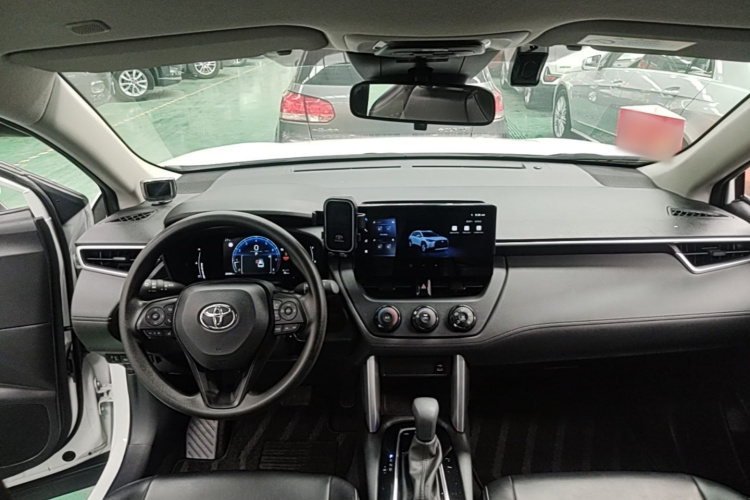 Toyota Corolla Cross 2025 #18 Toyota Corolla Cross 2025 car image #18