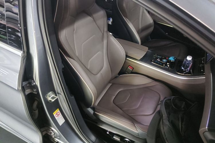 BYD Han 2022 car image #24