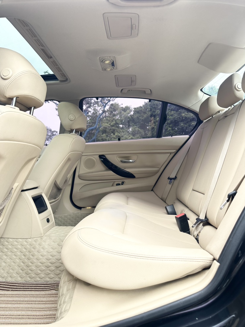 BMW 3 Series 2012 #6 BMW 3 Series 2012 car image #6