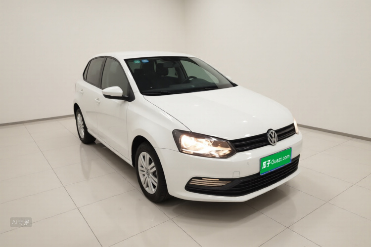 Volkswagen Polo 2015 car image #4