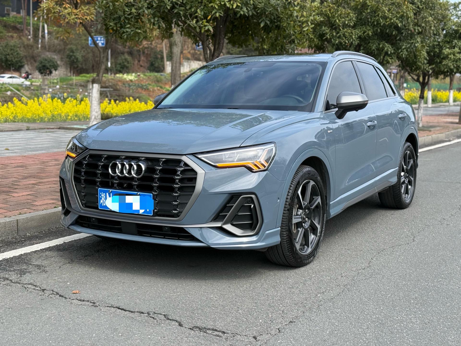 Audi Q3 2022 Audi Q3 2022 car image