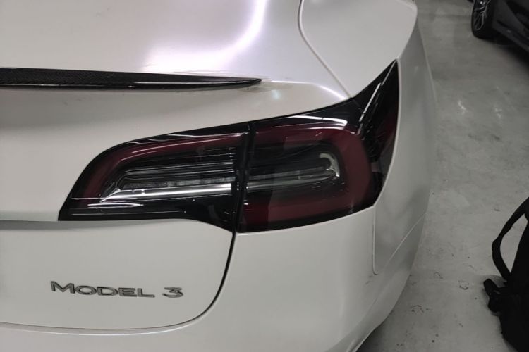 Tesla Model 3 2020 car image #8