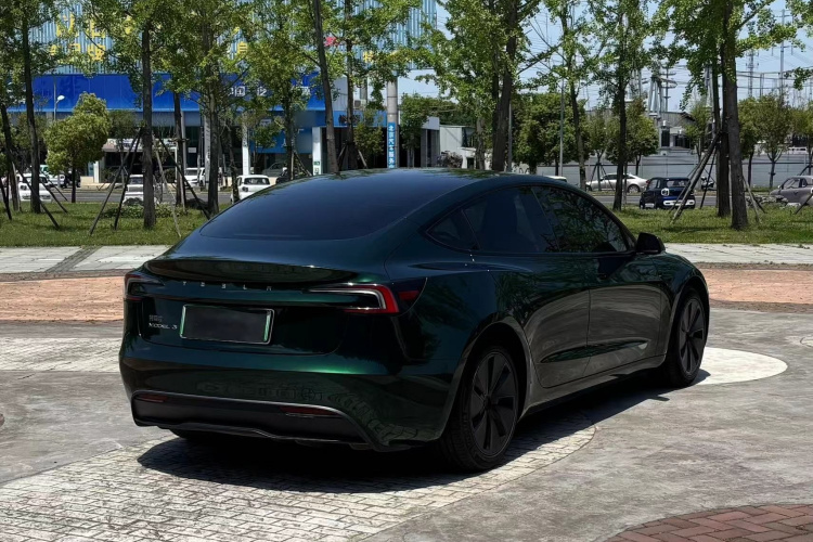 Tesla Model 3 2024 #7 Tesla Model 3 2024 immagine di auto #7
