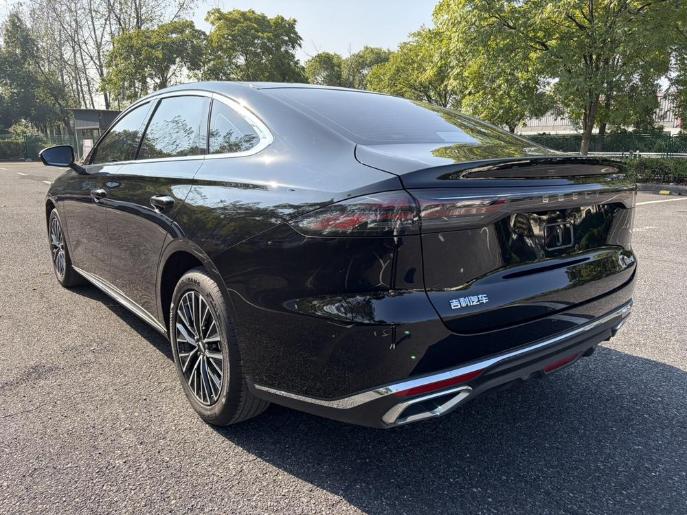 GEELY Emgrand 2025 immagine di auto #4