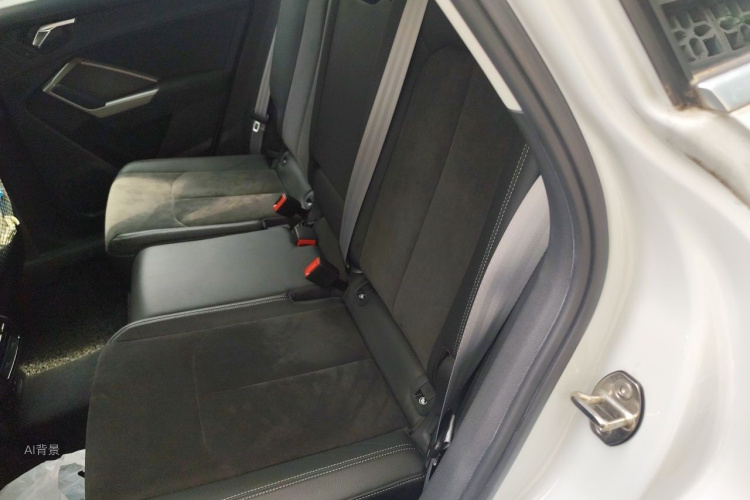 Audi Q3 2019 #19 Audi Q3 2019 car image #19