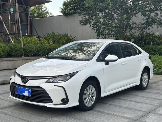 Toyota Corolla 2023 صورة سيارة #10