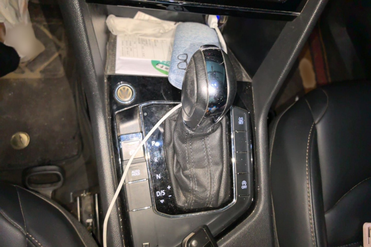 Volkswagen Tharu 2021 car image #16