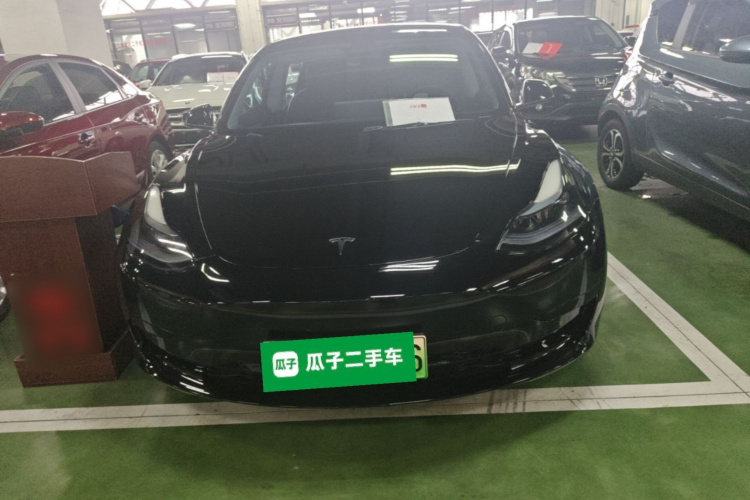 Tesla Model 3 2023 car image #3