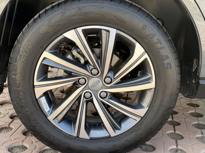 GEELY Vision X6 2023 car image #10