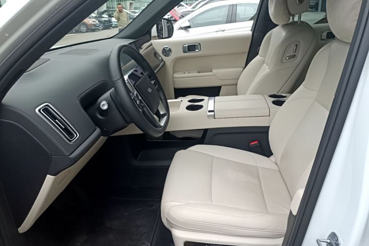 Li L9 2025 image de voiture #22
